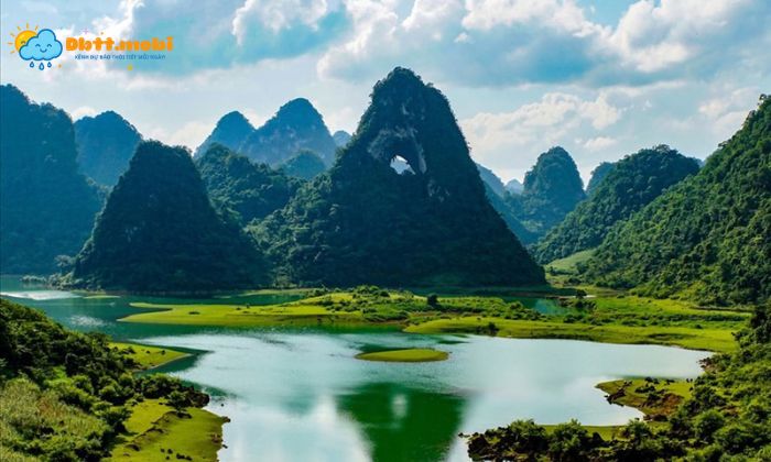 Moi Khu Vuc Cua Cao Bang Mang Mot Ve Dep Rieng